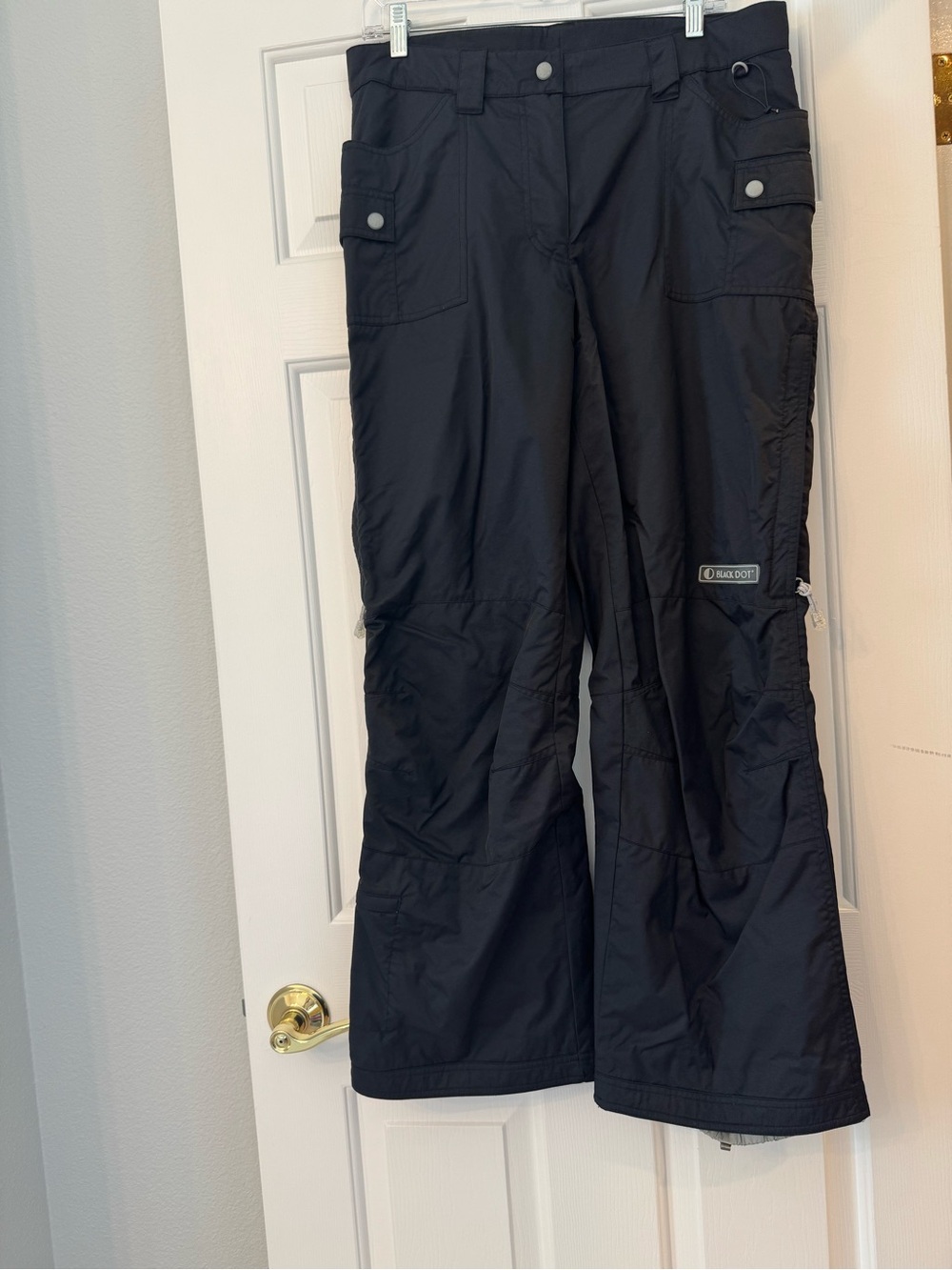 Black Dot Outerwear Women’s Black Snow Ski Pants Size L Waterproof